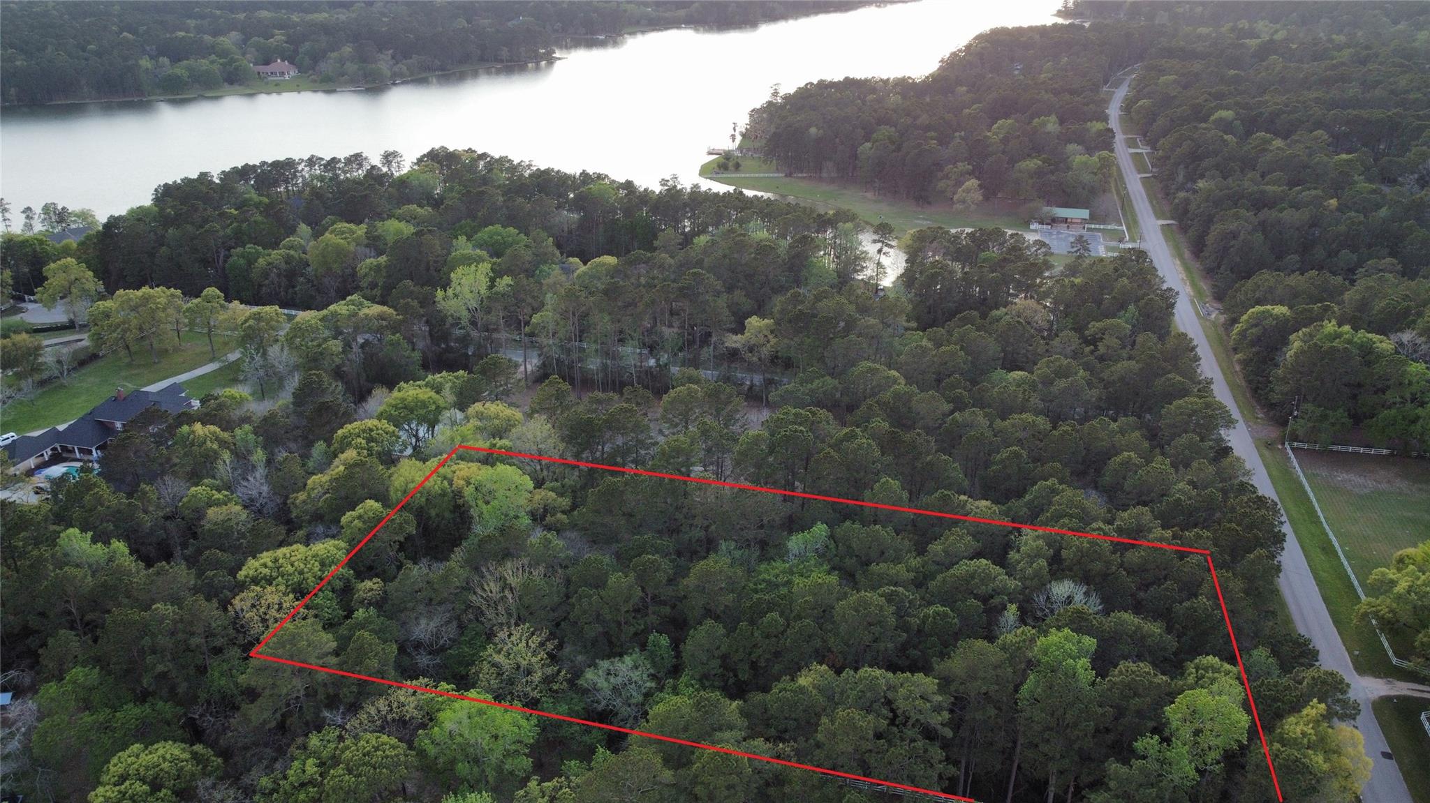 19103 Country Lake Dr