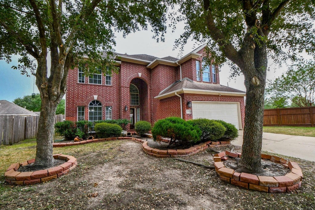 Photo of 11102 Bandit Trail Drive, Houston, TX 77095 (MLS # 76922311)