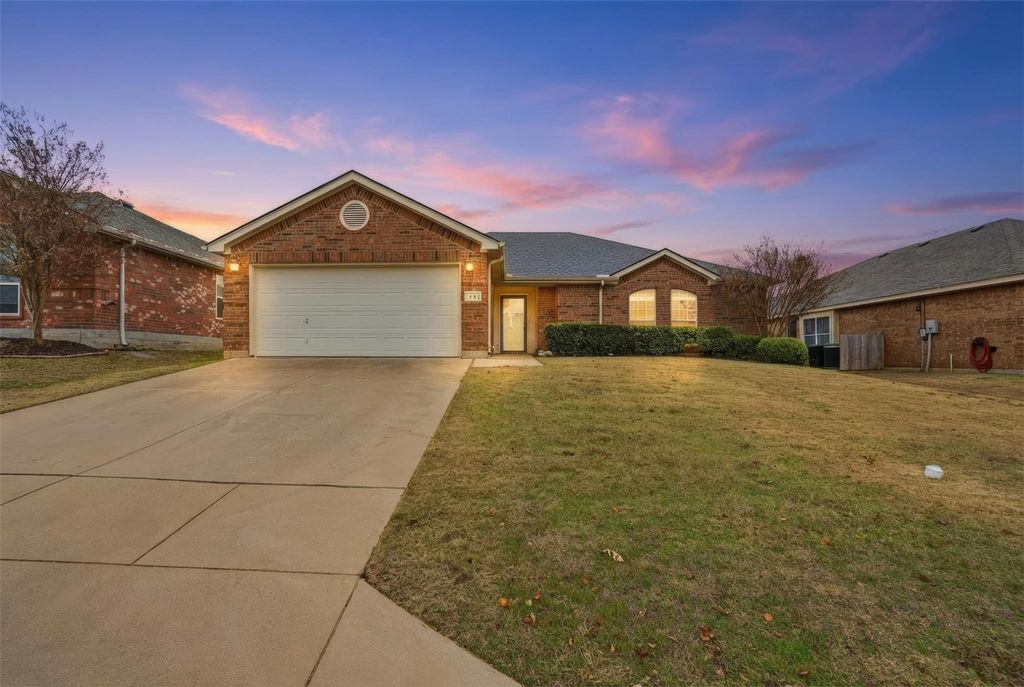 Photo of 115 Pony Express Trail, Willow Park, TX 76087 (MLS # 81947231)