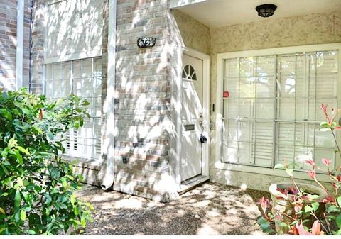 6731 Belmont Street West University Place TX 77005
