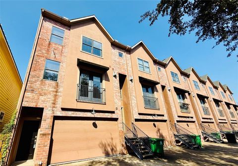 Photo of 953 Yale Street #1, Houston, TX 77008 (MLS # 76738755)
