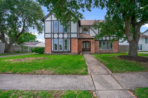 Photo of 1119 Trowbridge Drive, Houston, TX 77062 (MLS # 79736417)