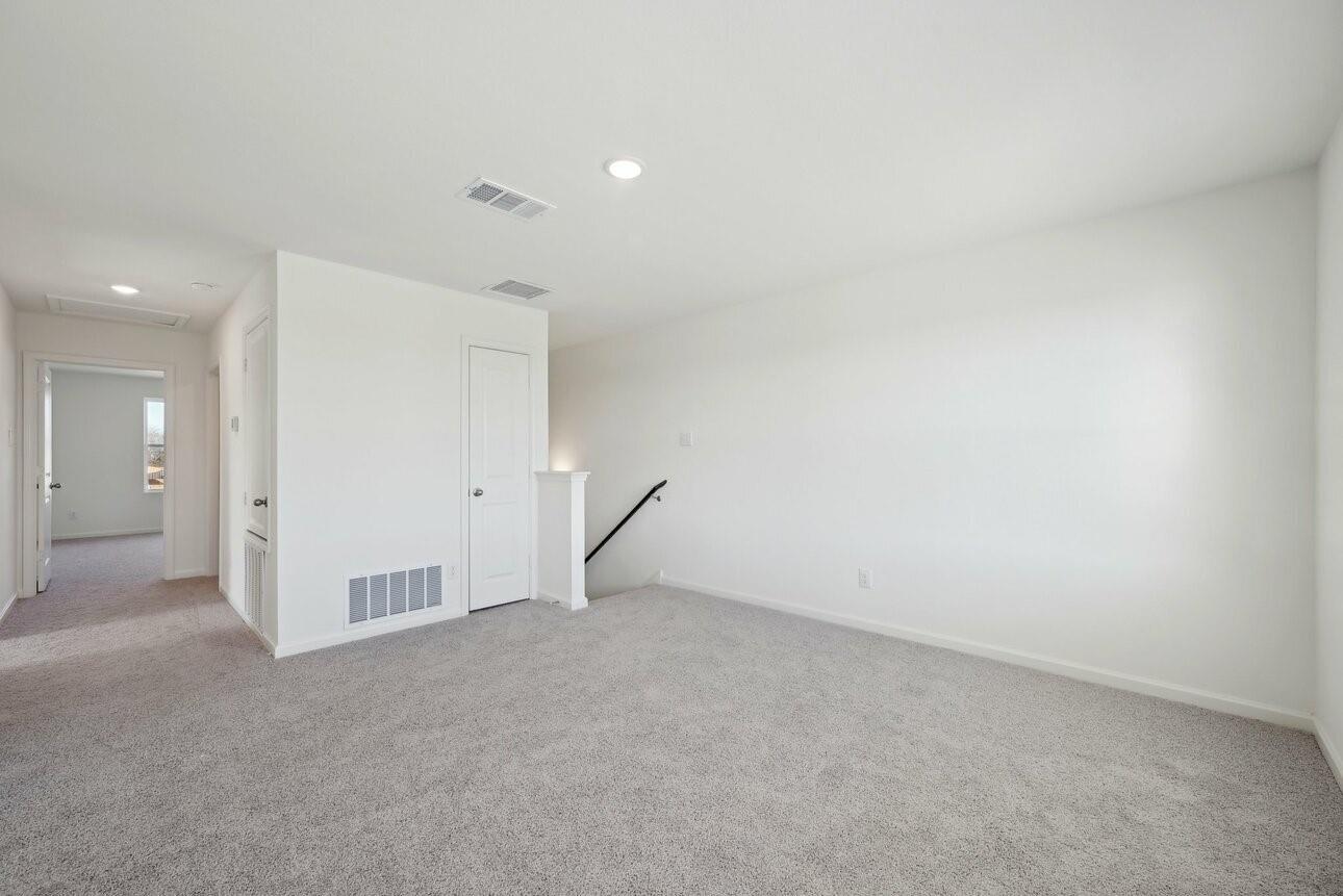8330 Vacek Crossing Way