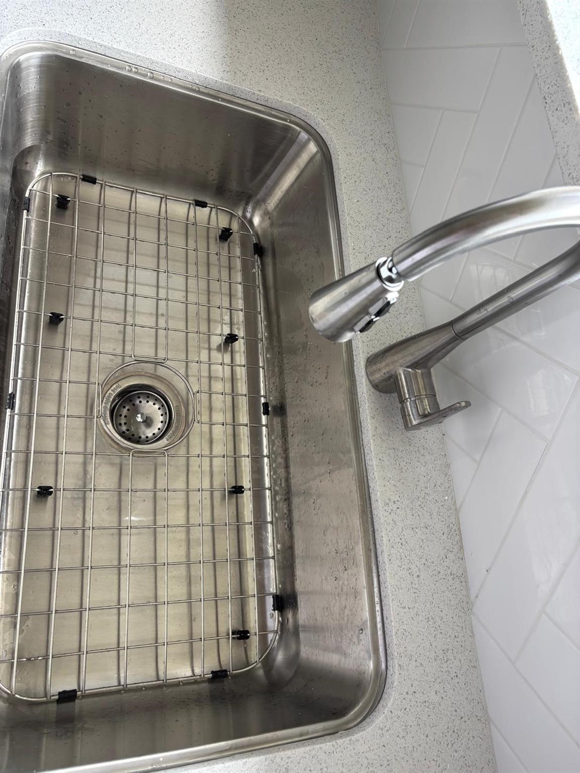 1808 Leissner Street