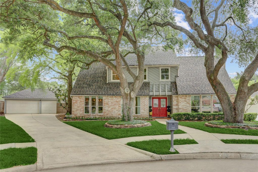 Photo of 1607 Park Haven Drive, Houston, TX 77077 (MLS # 35645440)