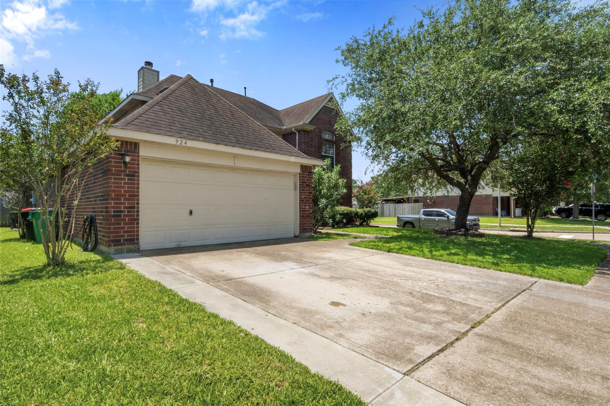 924 Chad Lane