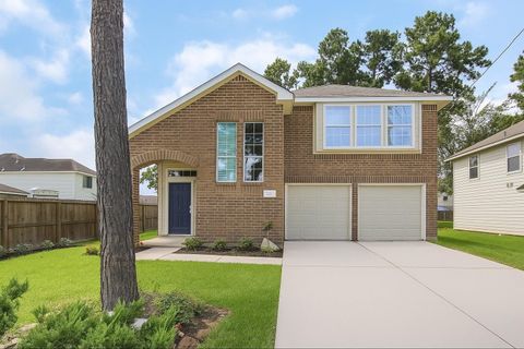 Photo of 9838 Bobolink Drive, Conroe, TX 77385 (MLS # 70931800)