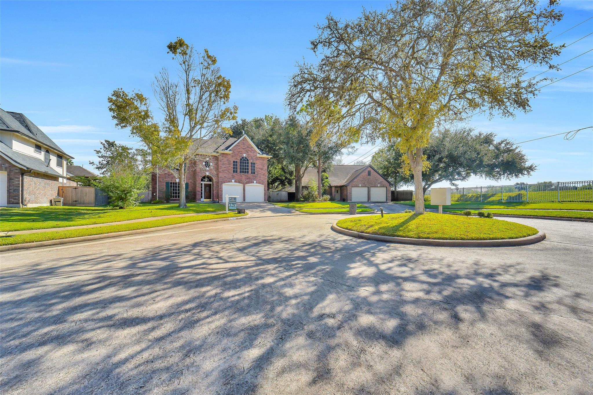 1106 Pecan Crest Court