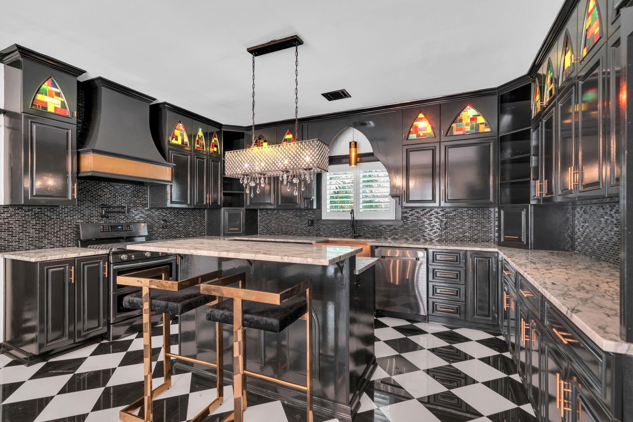 3102 Breezy Pines Court