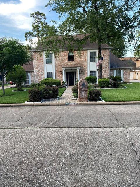 Photo of 15518 Dawnbrook Dr Dr, Houston, TX 77068 (MLS # 58202315)