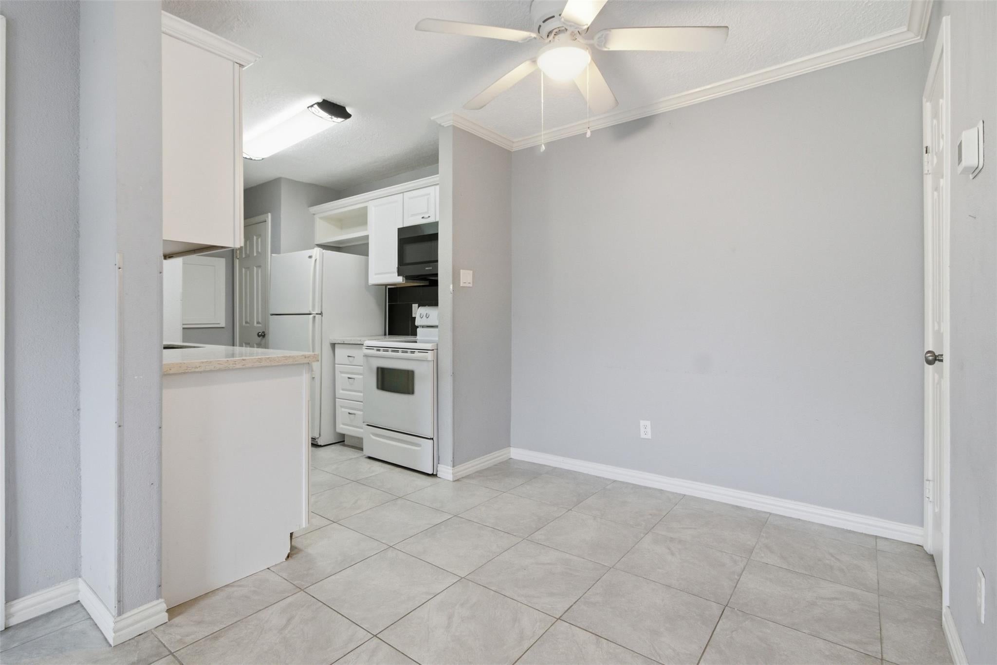 7600 Emmett F Lowry Expressway 315