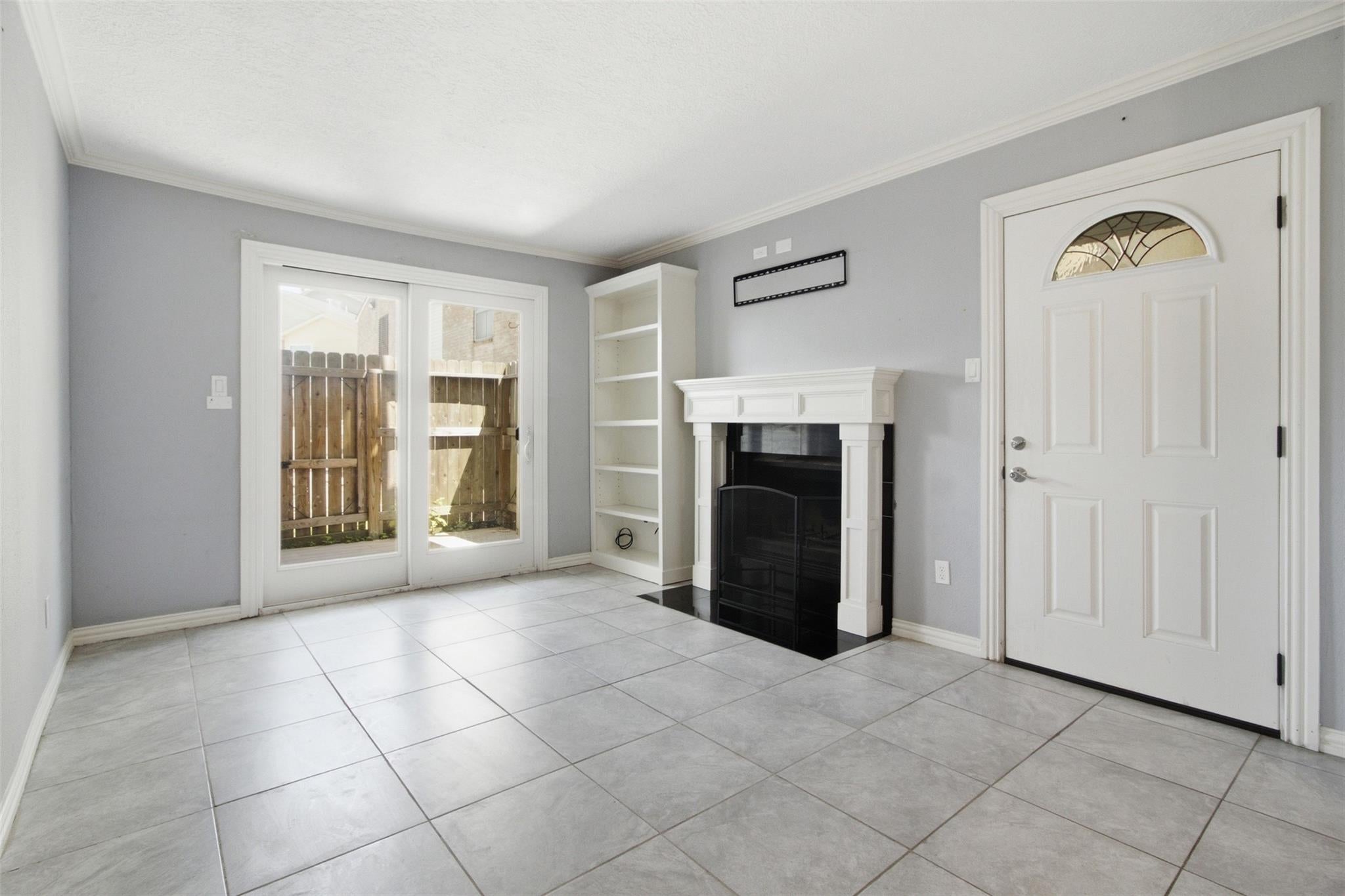 7600 Emmett F Lowry Expressway 315