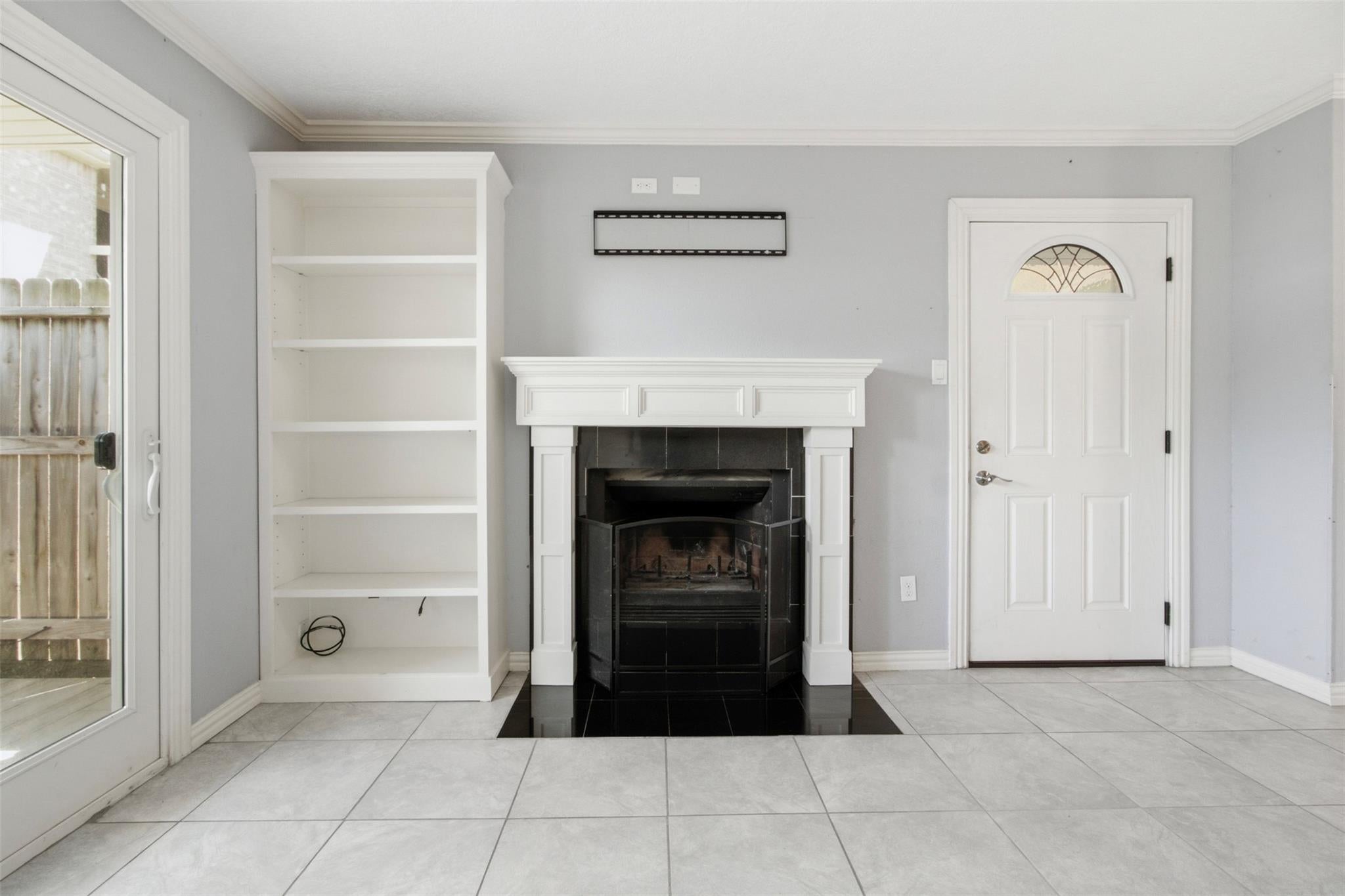 7600 Emmett F Lowry Expressway 315