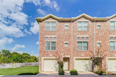 5941 South Loop E 1401 Houston TX 77033