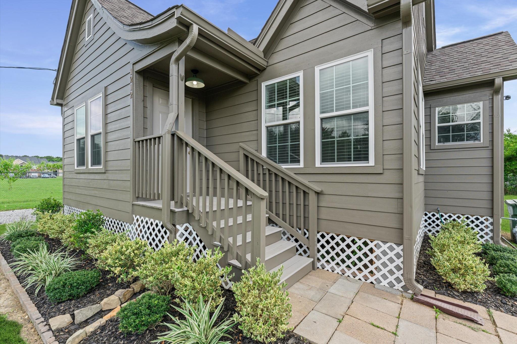 1212 Glendale