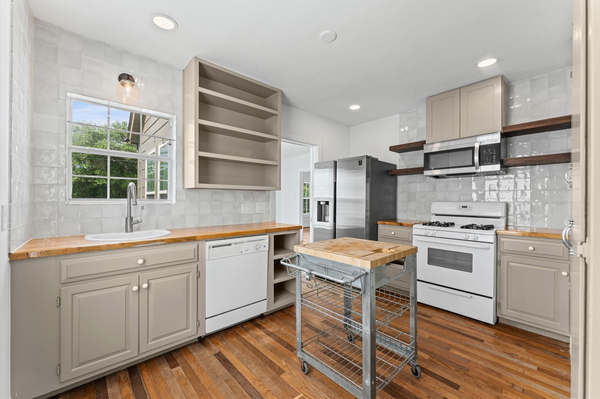 1212 Glendale