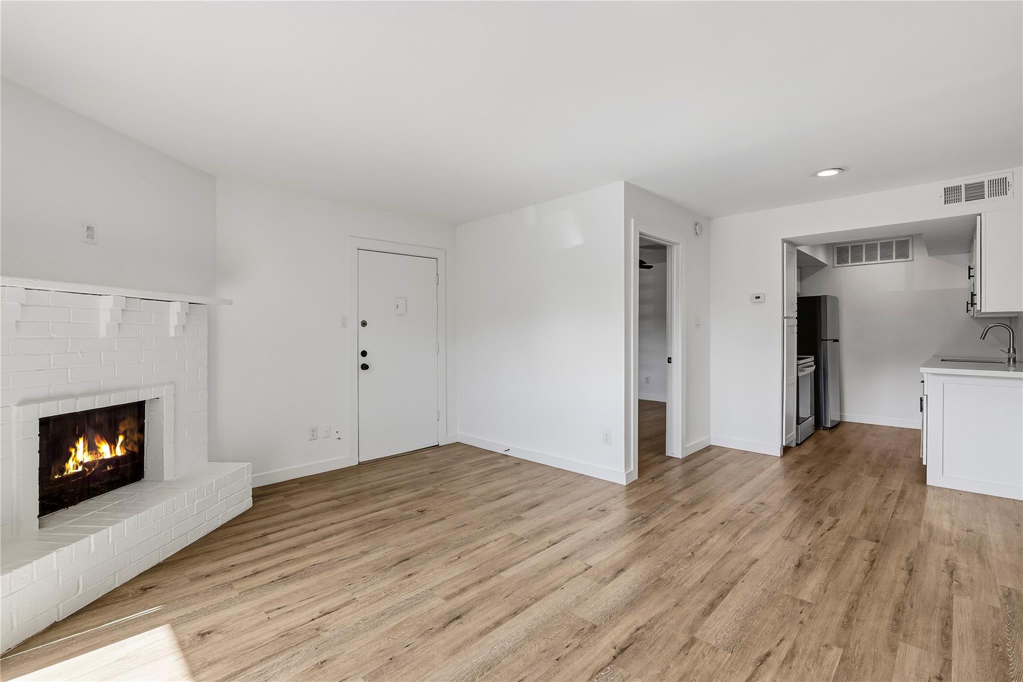 1516 Bay Area Boulevard P19