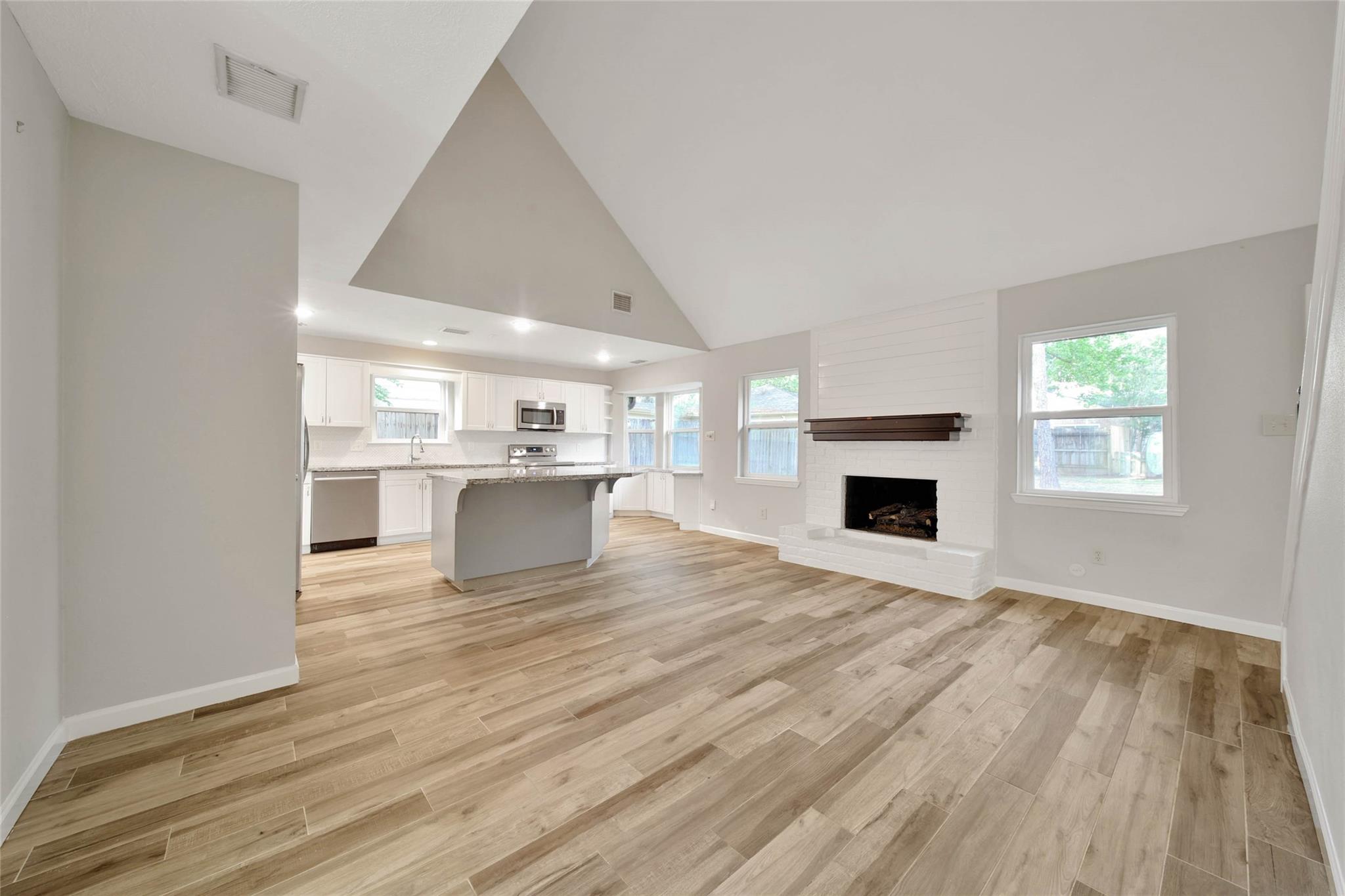 14719 Cedar Point Drive