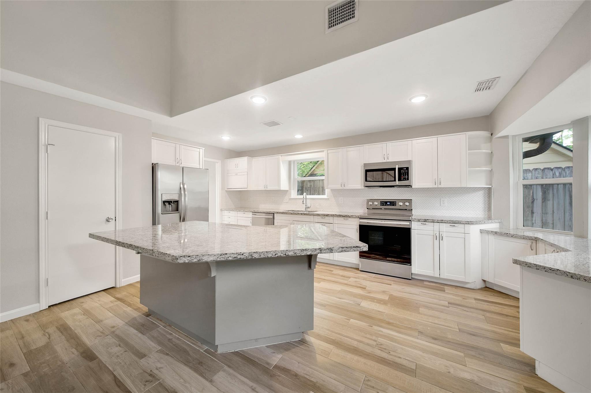 14719 Cedar Point Drive