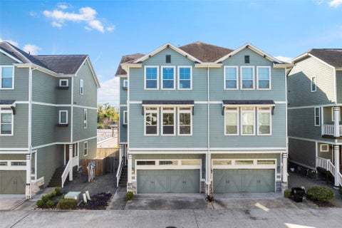 Townhouse For Sale - 1129 Beasley Hills Lane<br/> Houston, TX 77008