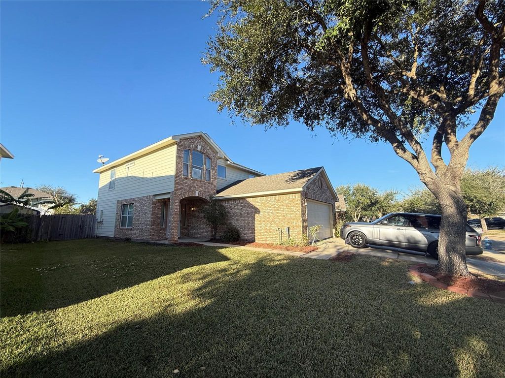 Photo of 8615 Tartan Walk Lane, Houston, TX 77075 (MLS # 44809422)