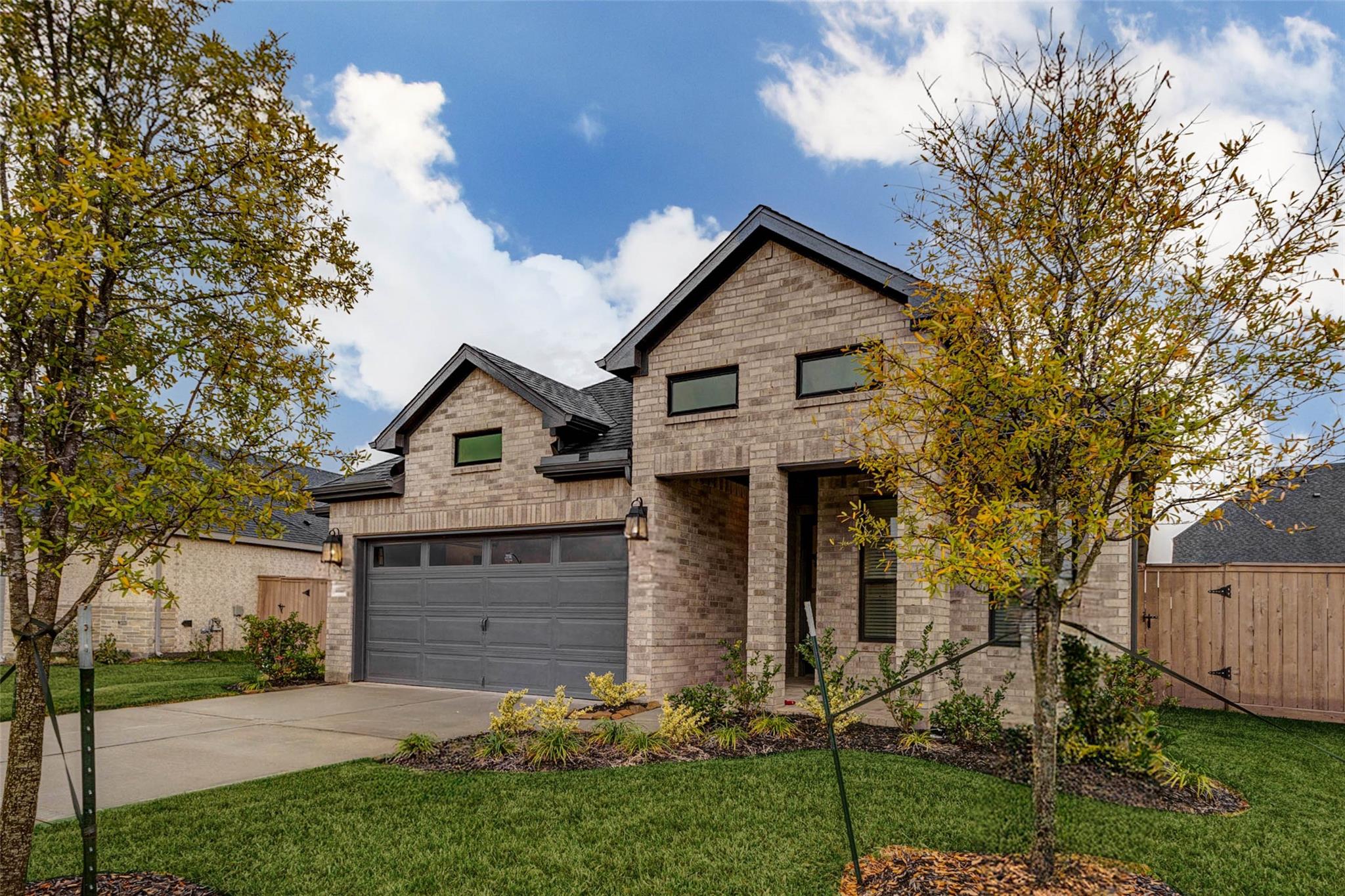 25314 Rothesay Lane