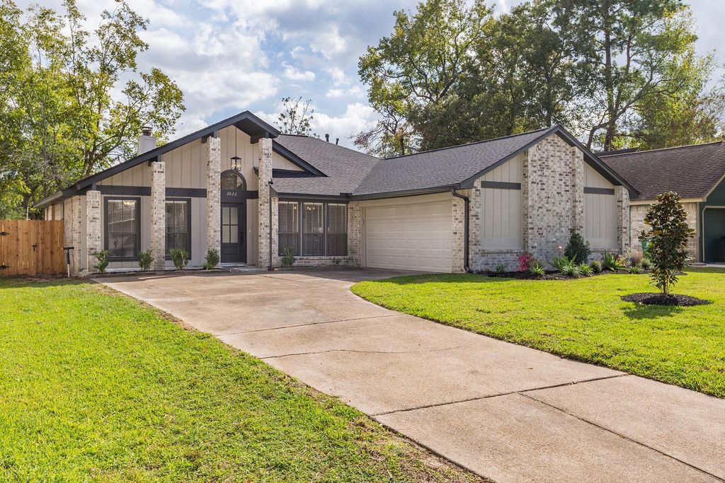 Photo of 2826 Creek Manor Drive, Kingwood, TX 77339 (MLS # 37160280)