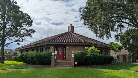 Photo of 6303 Lugary Drive, Houston, TX 77036 (MLS # 13639756)