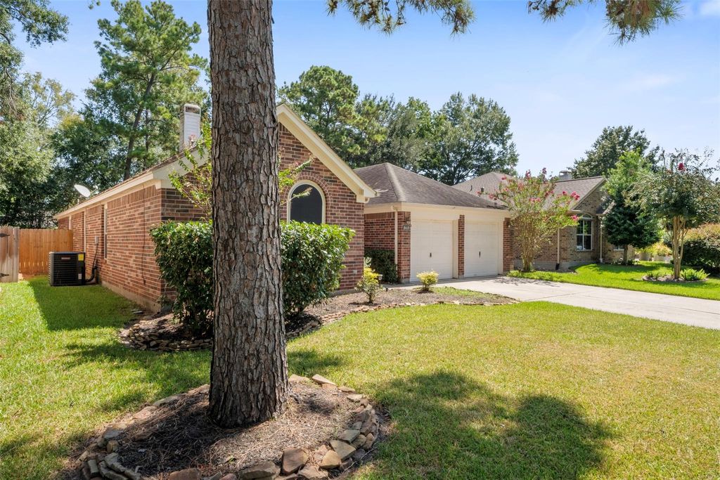 Photo of 18418 Sailfish Cove Drive, Humble, TX 77346 (MLS # 82684836)