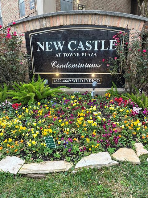 Photo of 4633 Wild Indigo Street #534, Houston, TX 77027 (MLS # 64921218)