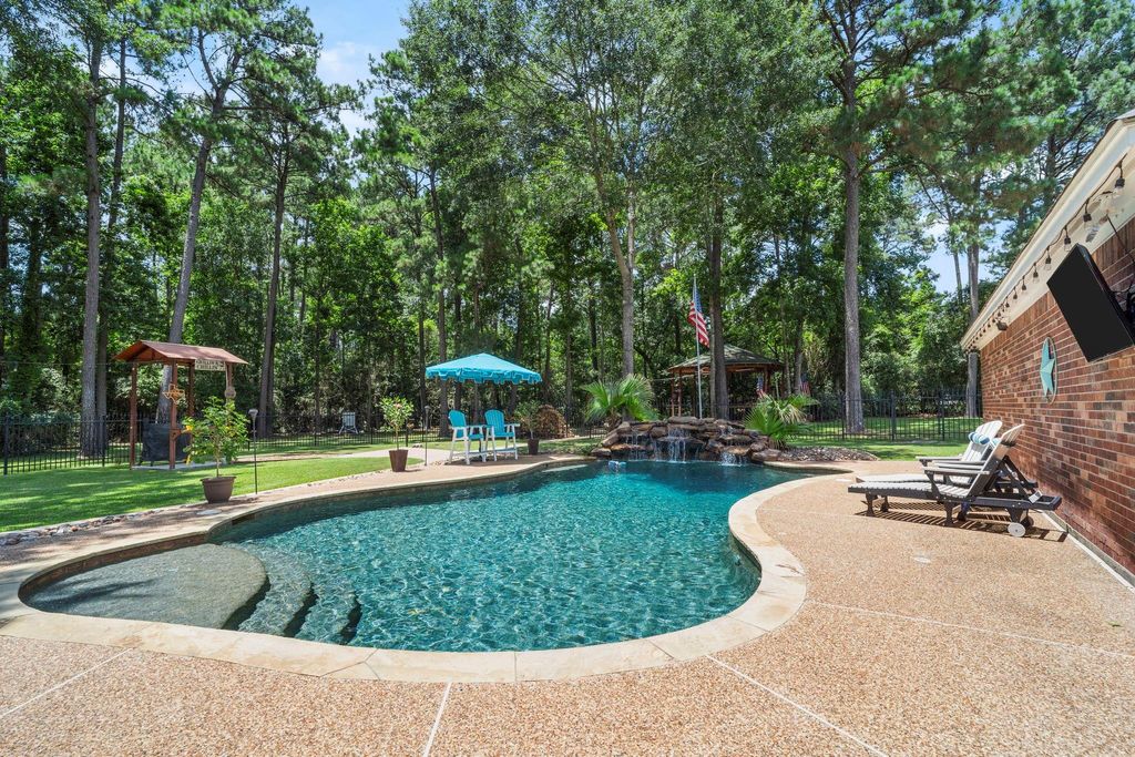 Photo of 20302 Country Lake Drive, Magnolia, TX 77355 (MLS # 57991776)
