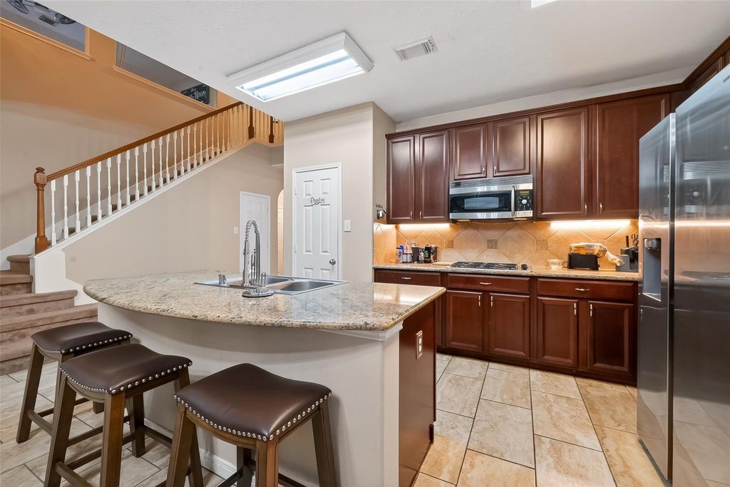 Photo of 3203 Ruffin Green Court, Fresno, TX 77545 (MLS # 25814294)