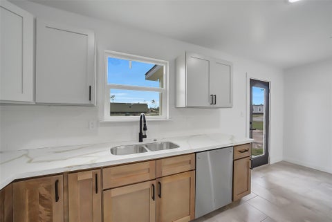 Tiny photo for 11702 Kelvin Court, Conroe, TX 77306 (MLS # 97246640)