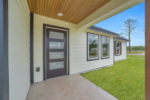 Tiny photo for 11702 Kelvin Court, Conroe, TX 77306 (MLS # 97246640)