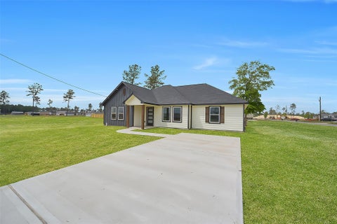 Tiny photo for 11702 Kelvin Court, Conroe, TX 77306 (MLS # 97246640)