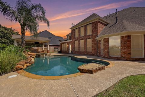 Photo of 3002 Lacewood Court, Pearland, TX 77584 (MLS # 14920940)