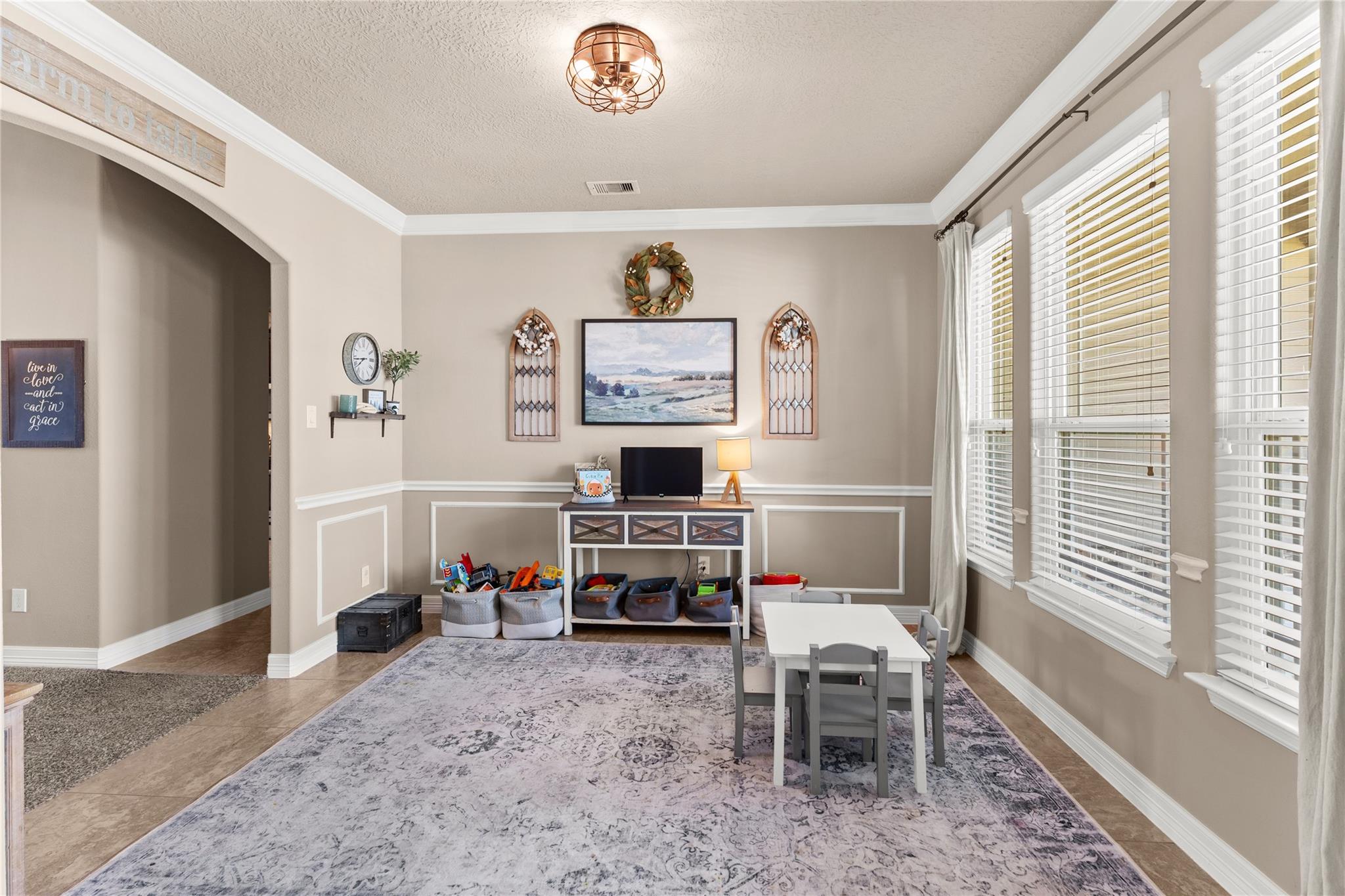 14306 Meadowlands Drive