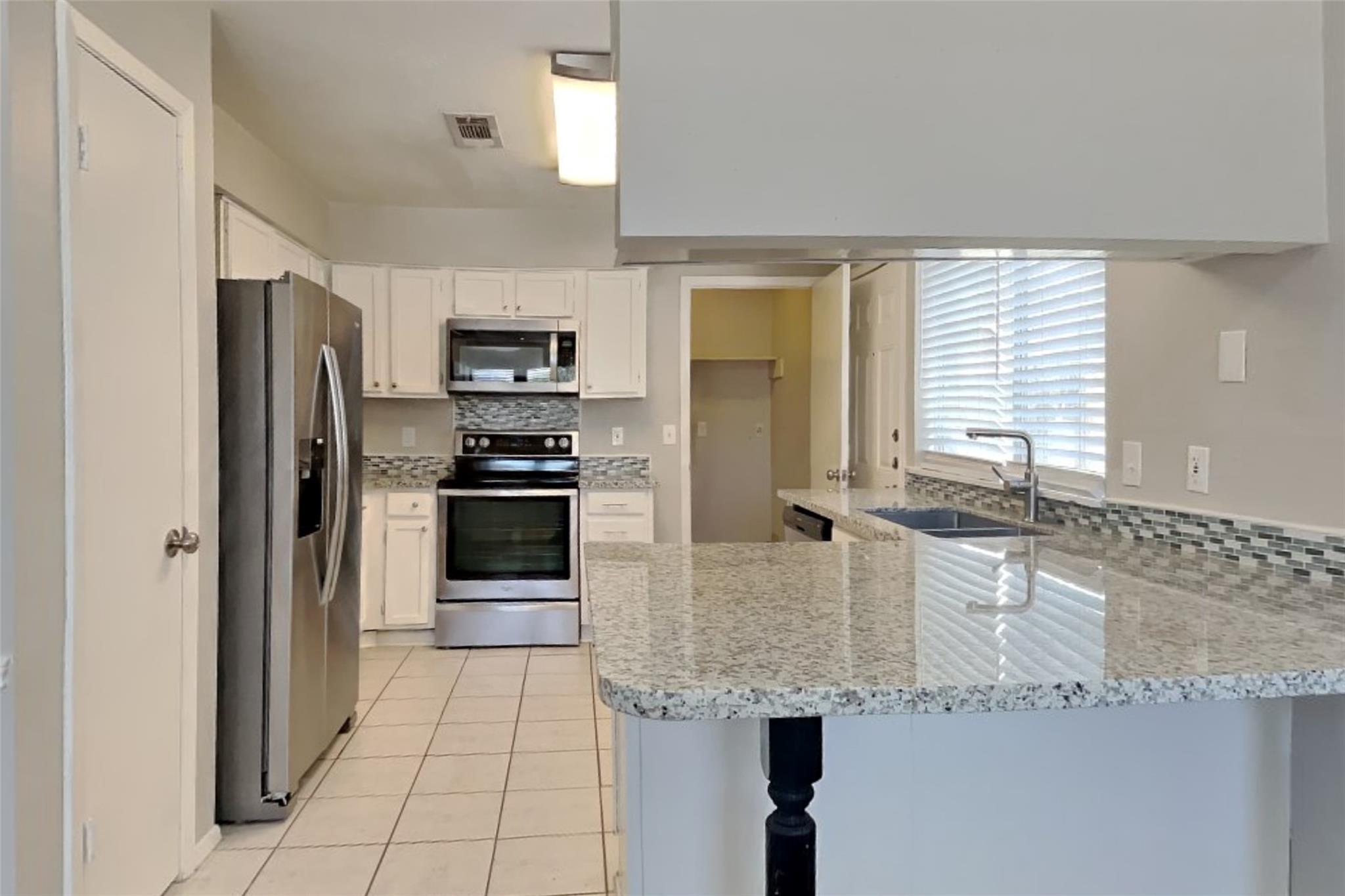 22702 Market Square Lane