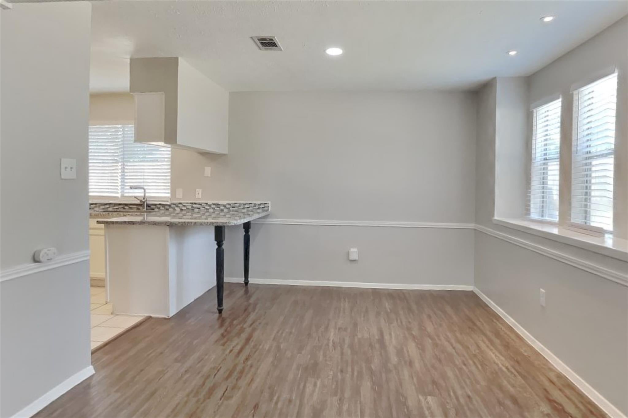 22702 Market Square Lane
