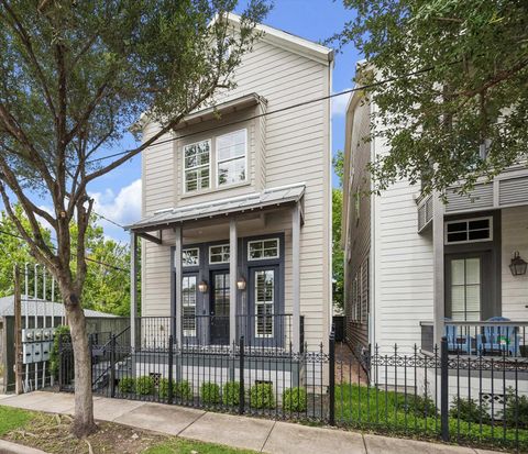 Photo of 2714 Cornell Street, Houston, TX 77009 (MLS # 66640468)