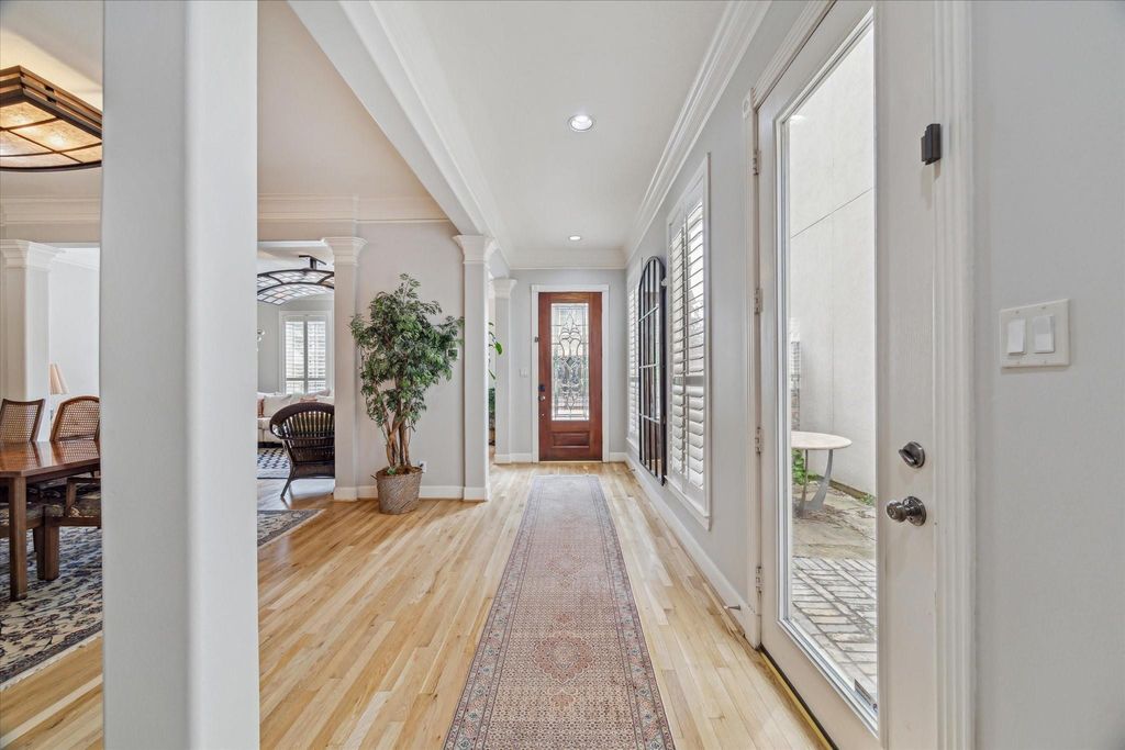 Photo of 523 Archwood Trail, Houston, TX 77007 (MLS # 79008210)