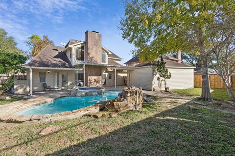 Photo of 14819 Walbrook Drive, Sugar Land, TX 77498 (MLS # 23331145)