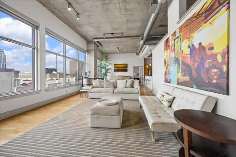 Photo of 1901 Post Oak Boulevard #803, Houston, TX 77056 (MLS # 88370280)