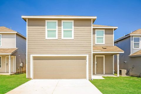 Photo of 14427 Jenson Creek, San Antonio, TX 78245 (MLS # 80551672)