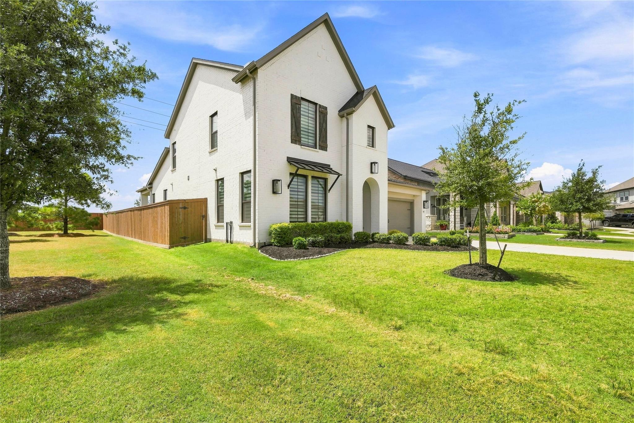 24631 Fluttering Dove Lane