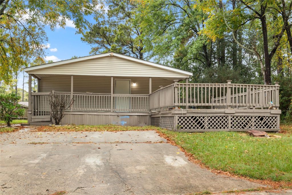 Photo of 811 De Lorean Court, Humble, TX 77396 (MLS # 66353892)