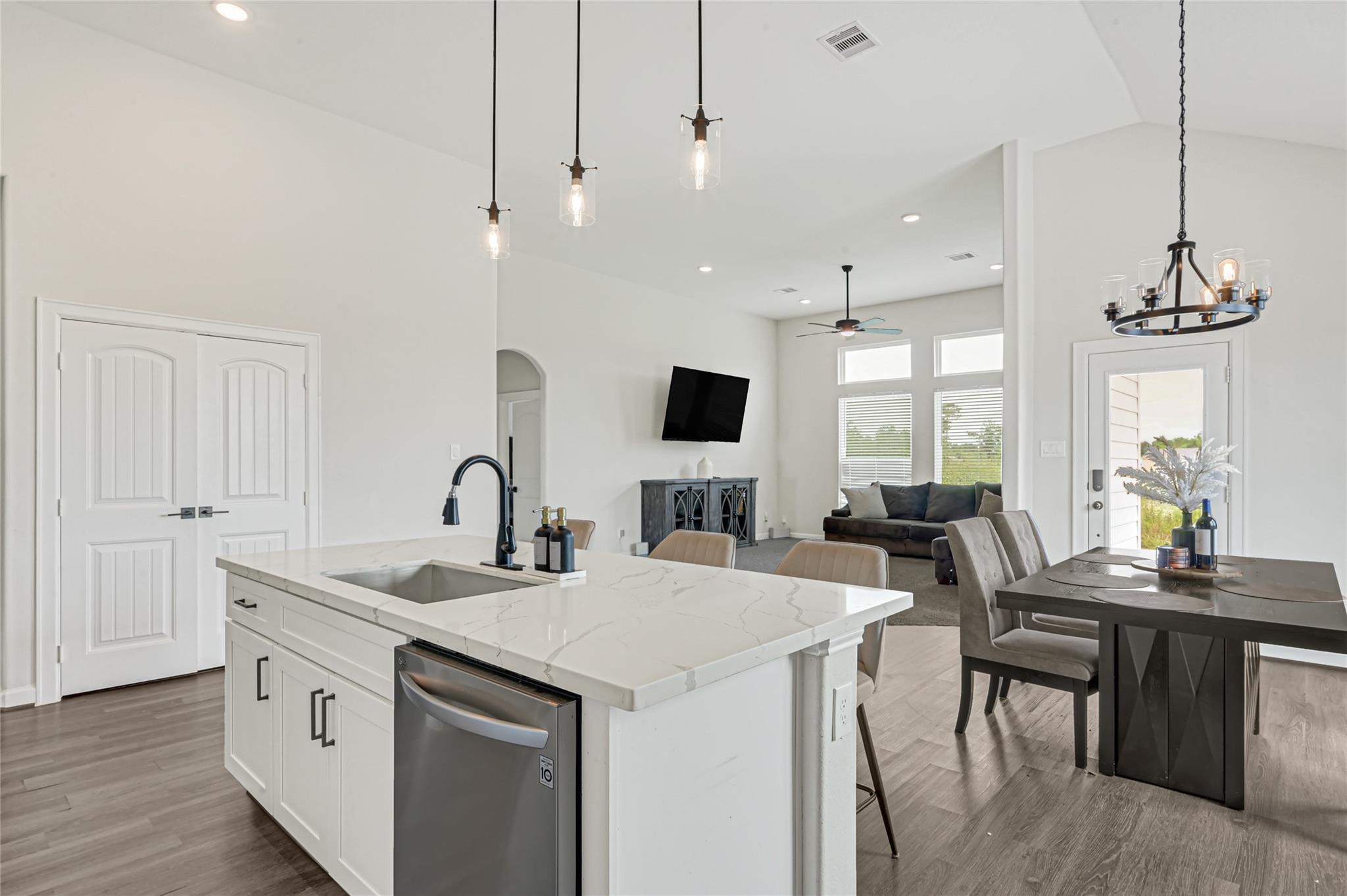 1294 County Road 5100