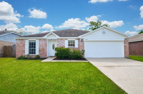 Photo of 22819 Pebworth Place, Spring, TX 77373 (MLS # 43190707)