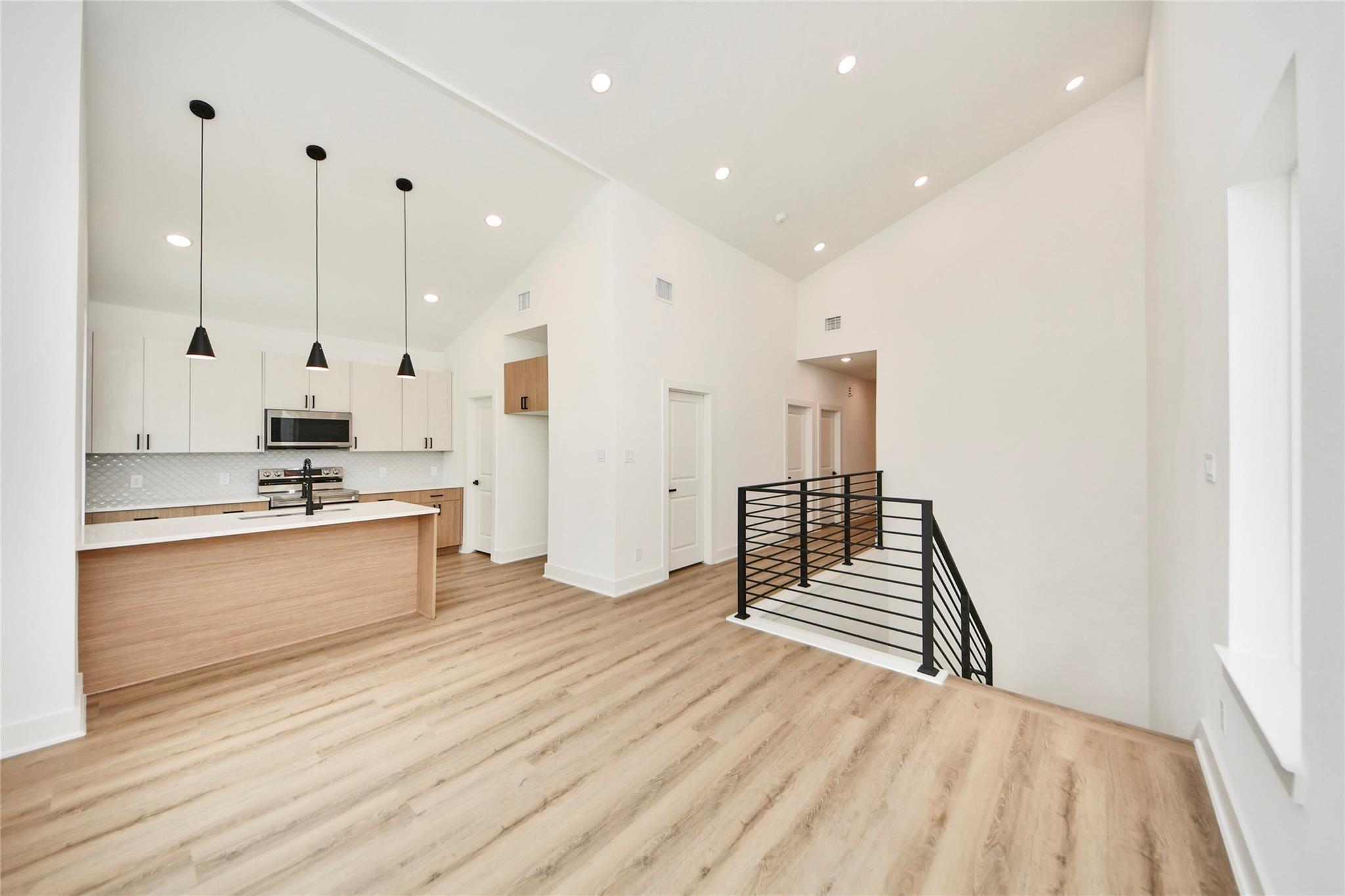 932 South Lane Unit B Lane