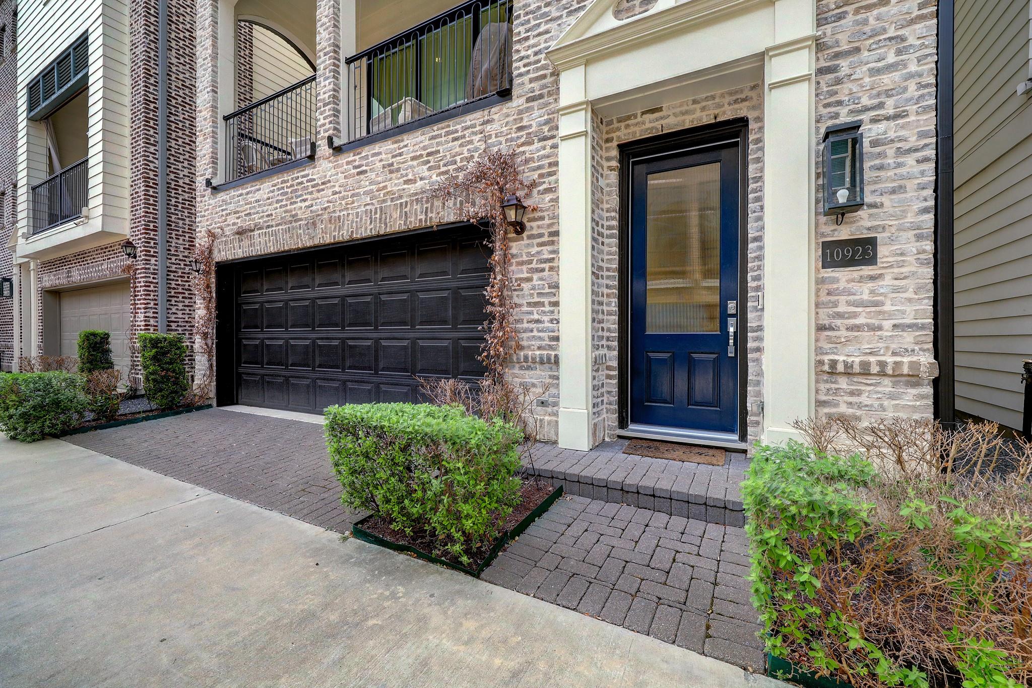10923 Grove Tree Lane